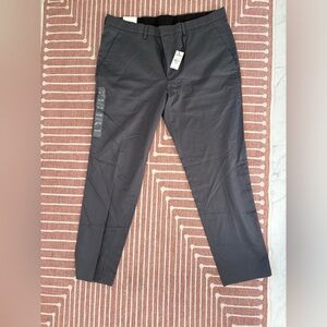 NWT Express Men’s Photographer Dress Pants 34x30 Gray Slim Fit Non-Iron